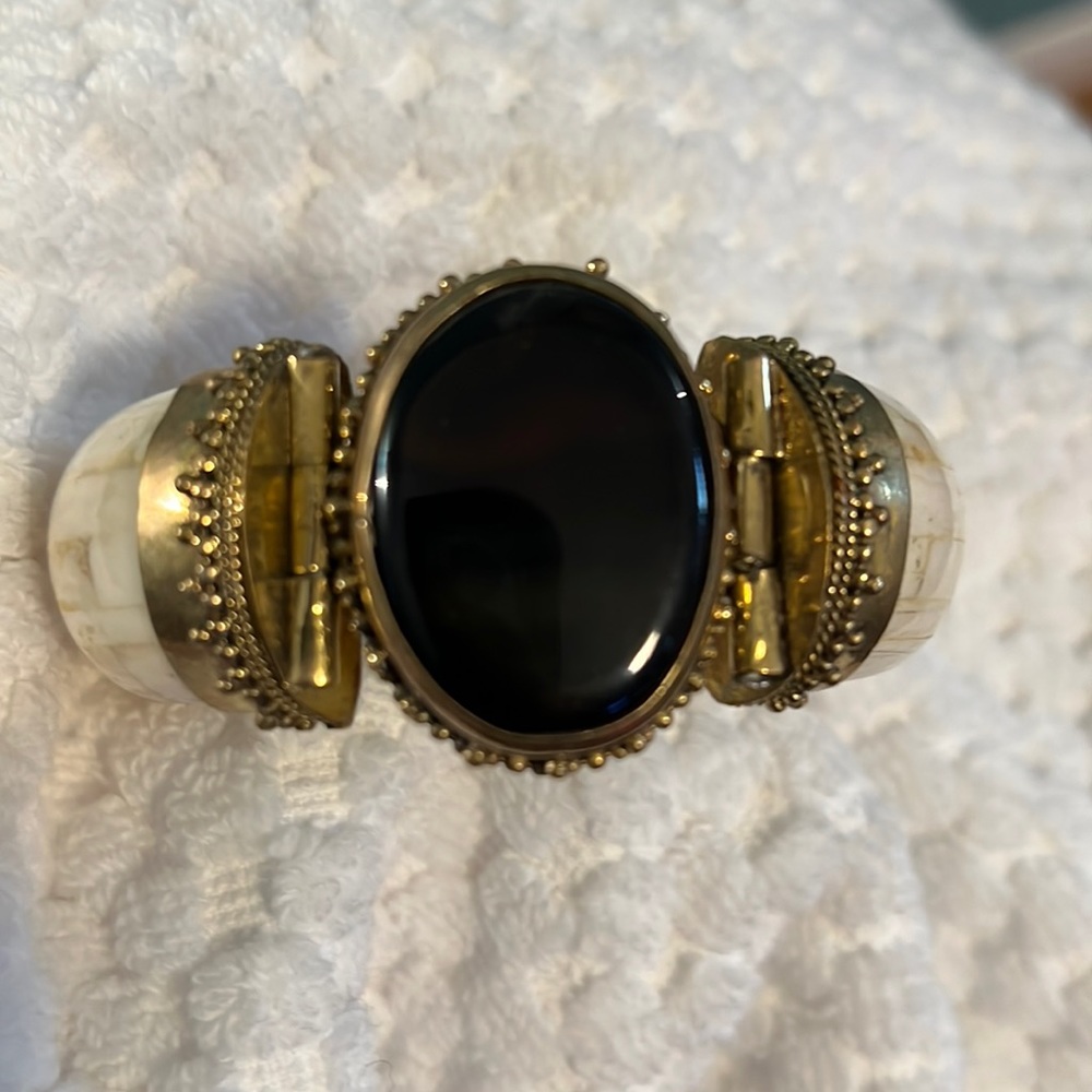 Artisan horn bracelet
